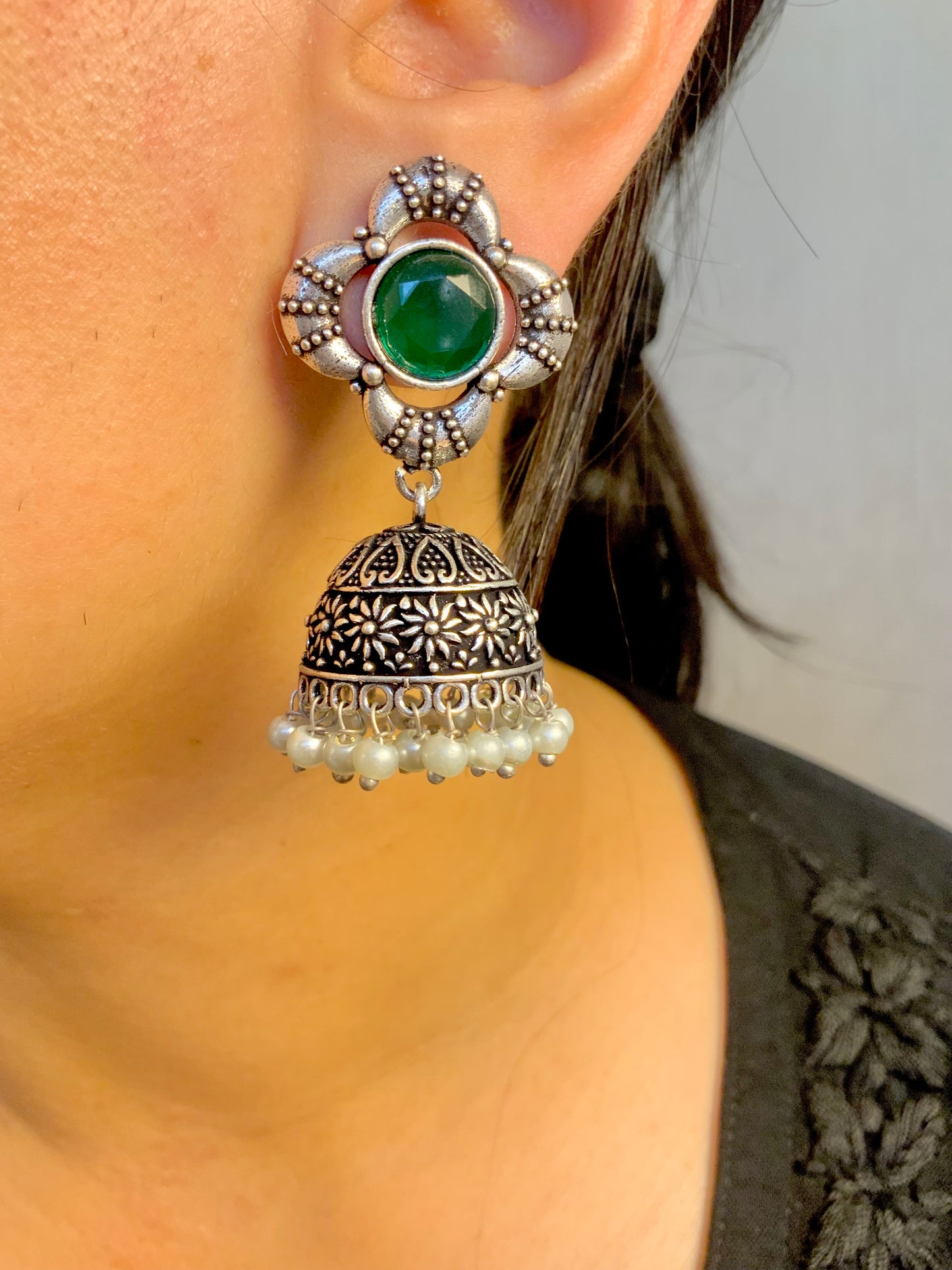 Ruhi jhumkas