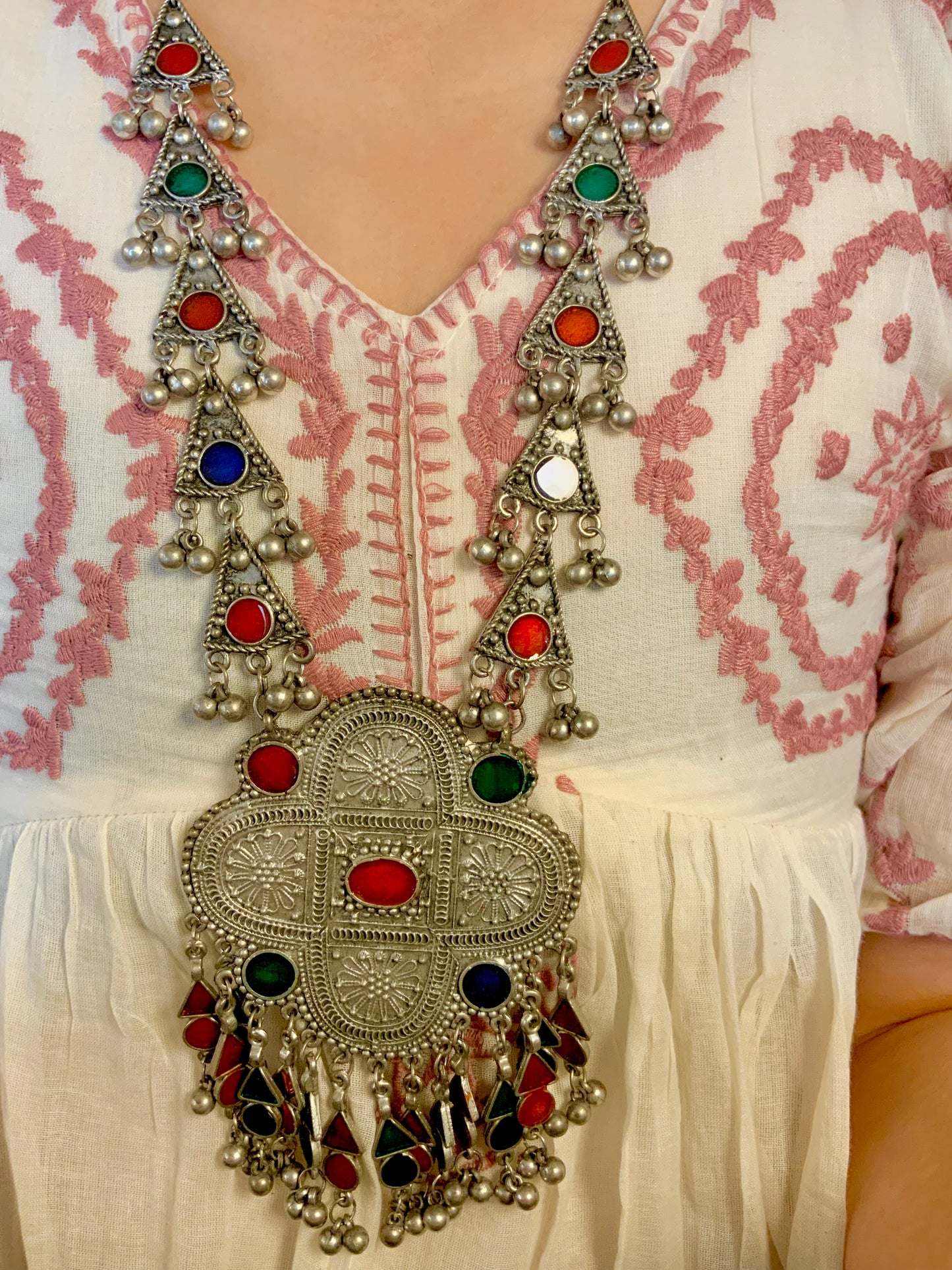 Noor afgani necklace